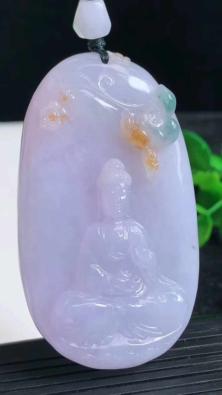 天然A货翡翠紫罗兰阿弥陀佛吊坠尺寸67.2-39.2-12.3重量:73.95g
3月24日