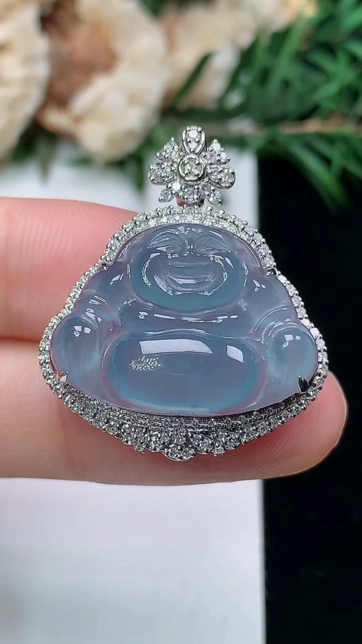 天然A货翡翠紫罗兰佛公吊坠，尺寸27.9-24.4-9.9
3月24日