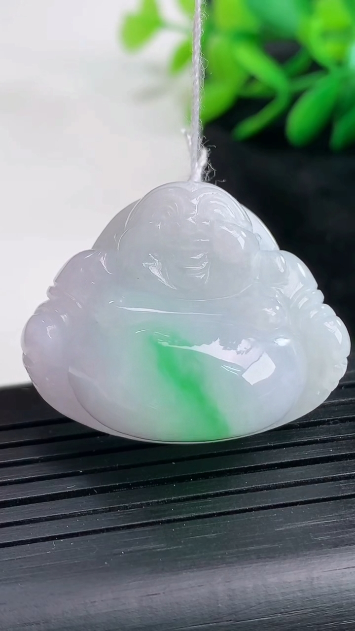 天然A货翡翠佛公吊坠尺寸26.1-32.6-14.1重量:20.00g
3月25日