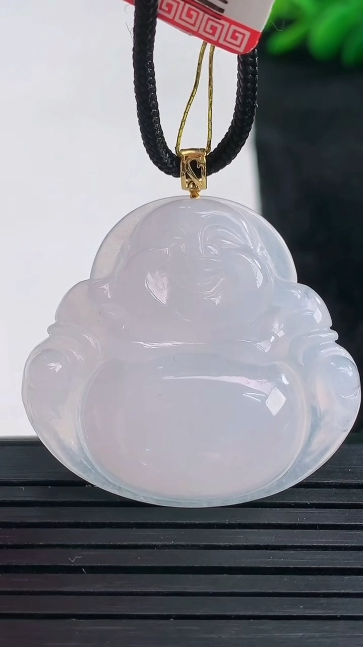 天然A货翡翠佛公吊坠尺寸31.9-34.6-6重量:9.69g
3月25日