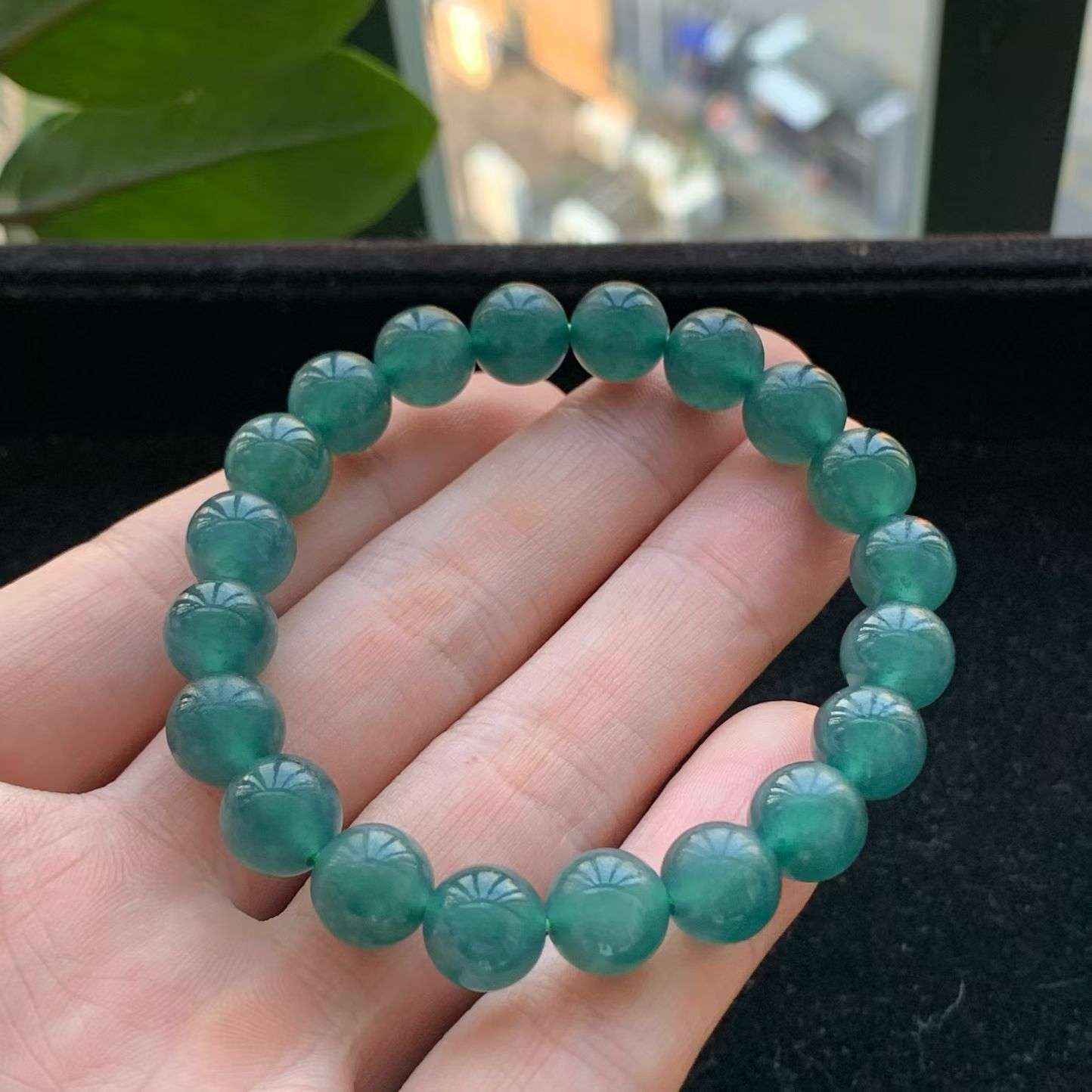 A货天然翡翠冰种蓝水手串重量30.69
3月25日