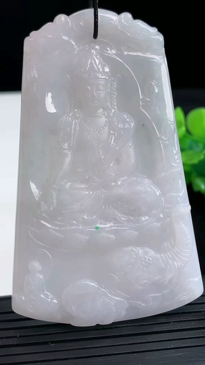 天然A货翡翠春带彩紫罗兰普贤菩萨吊坠尺寸75.6-46.9-5.3重量:40.92g
3月26日