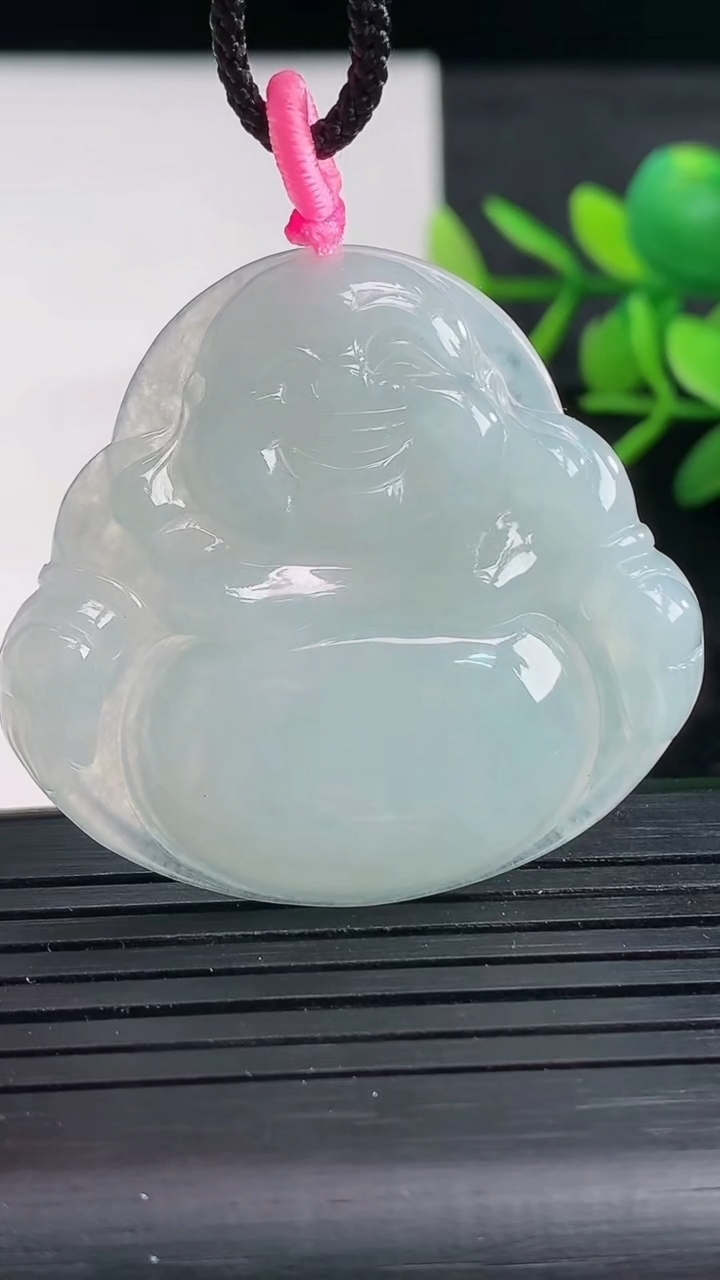 天然A货翡翠佛公吊坠尺寸38.1-40.9-5.4重量:13.24g
3月27日