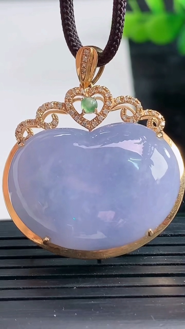 天然A货翡翠18K金紫罗兰如意头吊坠尺寸37.8-32.1-13.3裸石20.7-28.8重量:13