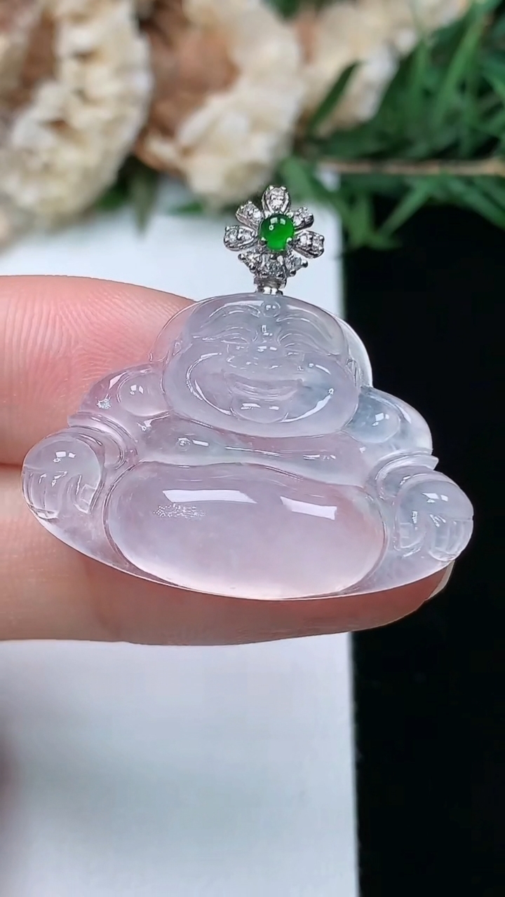 天然A货翡翠佛公吊坠，尺寸20-30-5.4，重量:5.63g
3月28日