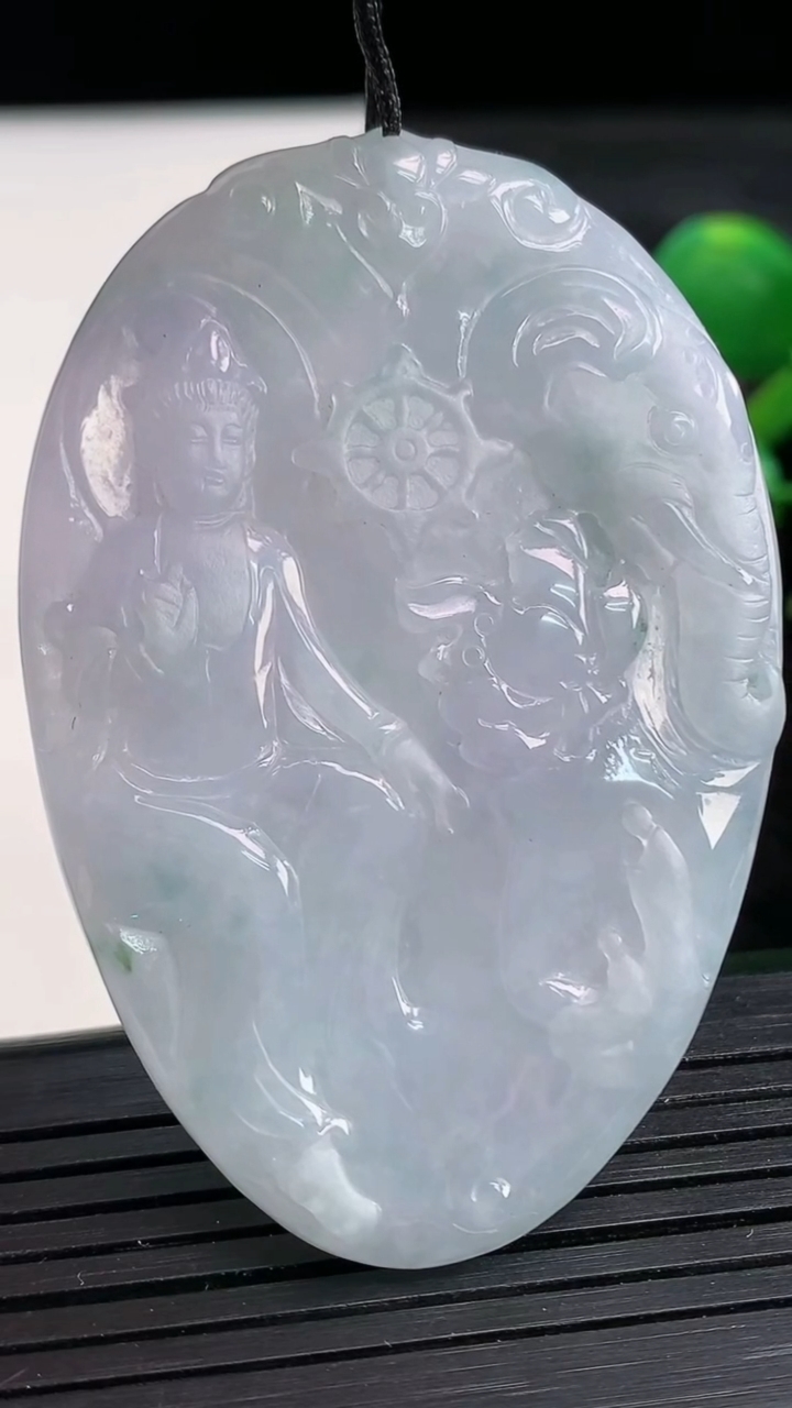 天然A货翡翠紫罗兰飘花普贤菩萨吊坠尺寸59.5-39.1-4.8重量:25.36g
3月28日