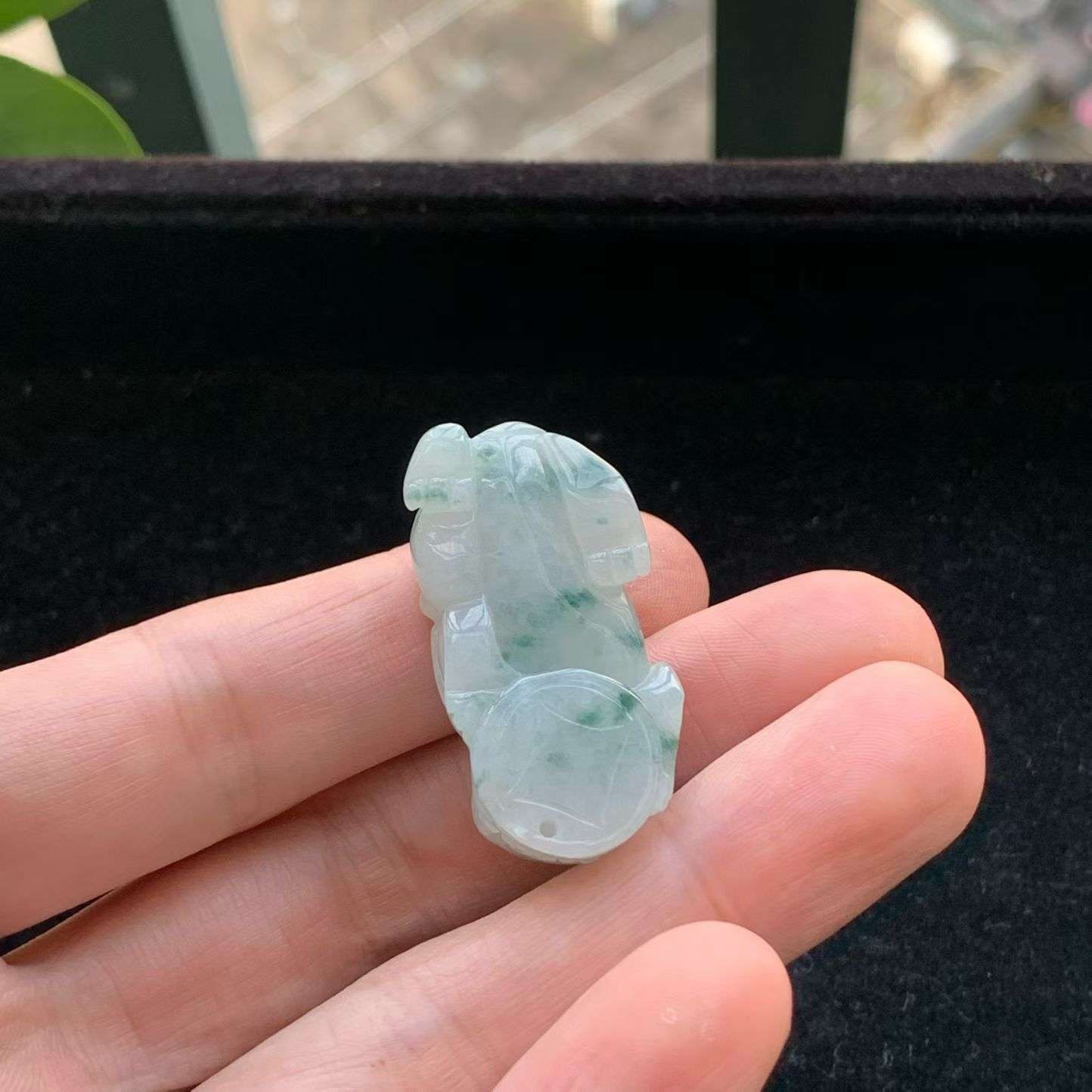 A货天然翡翠冰糯种飘花貔貅吊坠重量19.47
3月29日