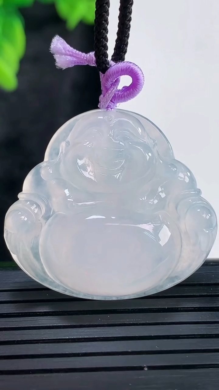 天然A货翡翠佛公吊坠，尺寸30-34-6.2重量:9.88g
3月29日