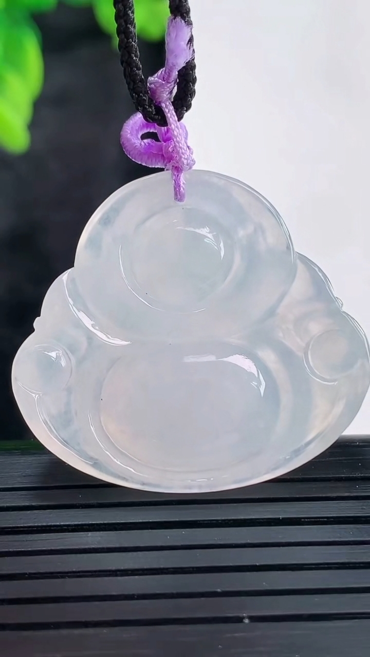 天然A货翡翠佛公吊坠，尺寸30-34-6.2重量:9.88g
3月29日