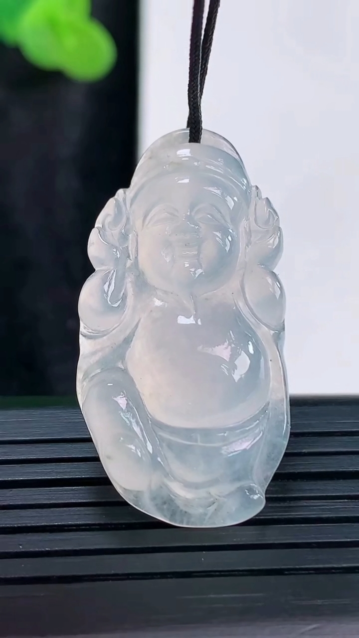 天然A货翡翠财神爷吊坠，尺寸36-18.6-6重量:6.01g
3月30日