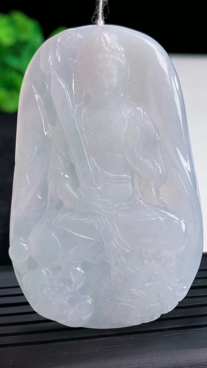天然A货翡翠文殊菩萨吊坠，尺寸64-41-5重量:35.84g
3月30日