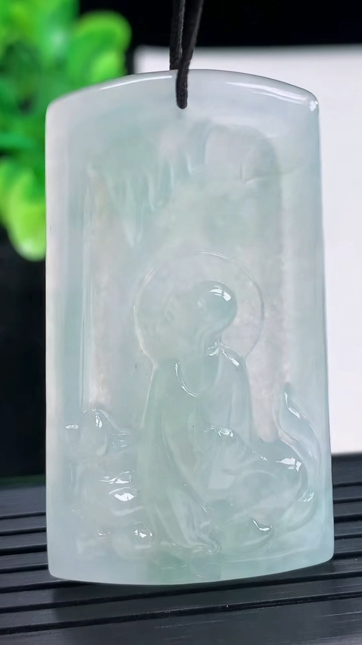 天然A货翡翠悟道佛吊坠，尺寸51.6-29.6-6重量:17.24g
3月30日