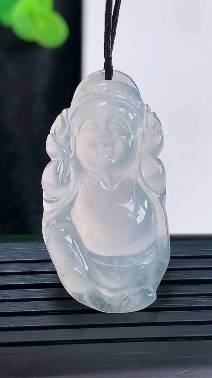 天然A货翡翠财神爷吊坠，尺寸36-18.6-6重量:6.01g
3月30日