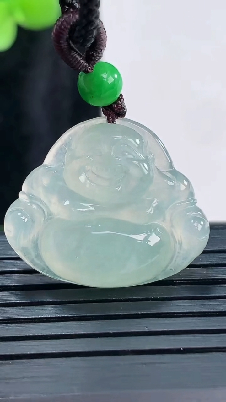 天然A货翡翠佛公吊坠，尺寸21-25-5.5重量:4.56g
3月30日