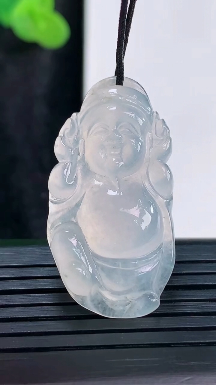 天然A货翡翠财神爷吊坠，尺寸36-18.6-6重量:6.01g
3月30日