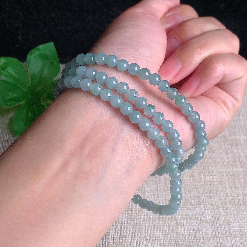 天然A货翡翠晴水飘花圆珠项链毛衣链120颗 
尺寸4.8mm 重量26.45g 0329