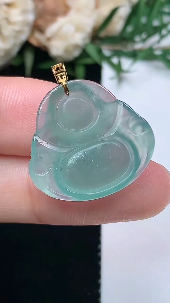 天然A货翡翠蓝水佛公吊坠，尺寸19.7-21.6-4.9，重量:3.27g
3月31日