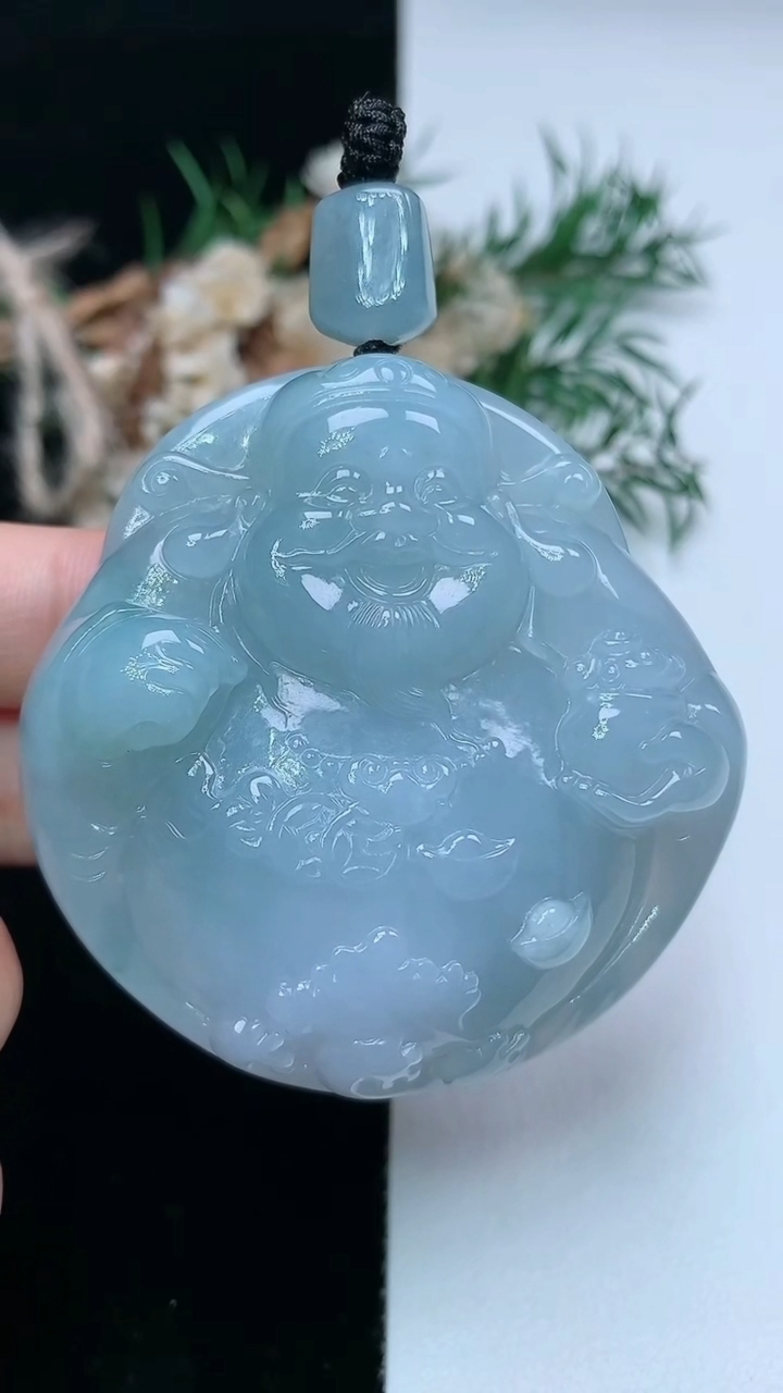 天然A货翡翠财神爷吊坠，尺寸52.8-52.7-12，重量:59.70g
3月31日