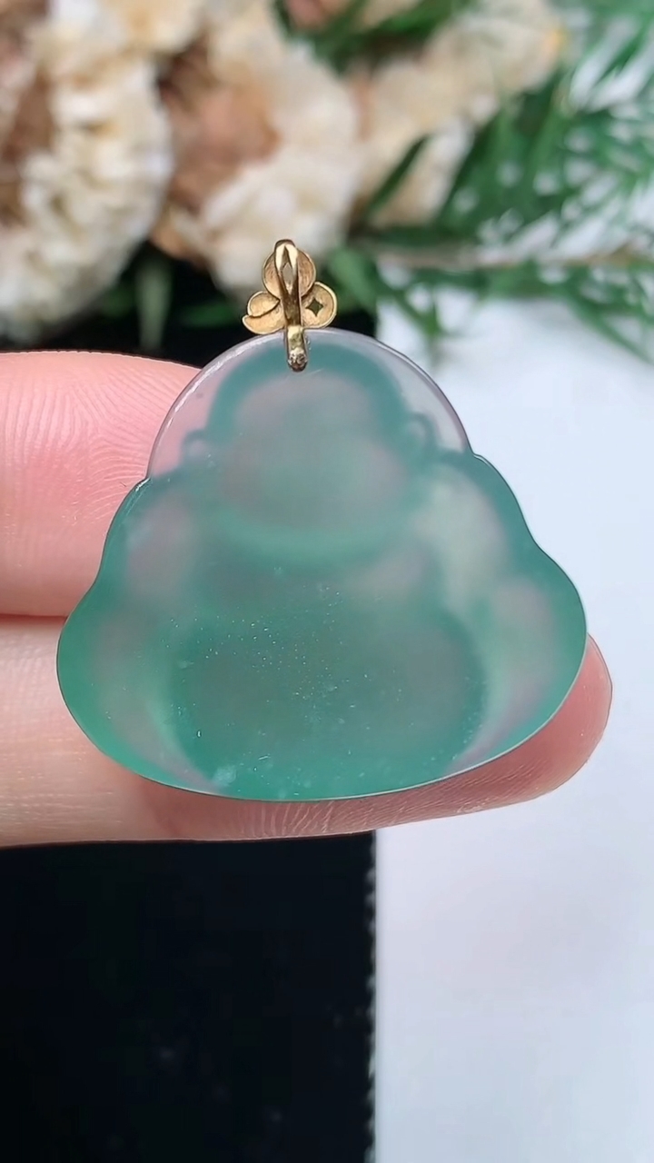 天然A货翡翠蓝水佛公吊坠，尺寸21.7-25.7-5，重量:5.00g
3月31日