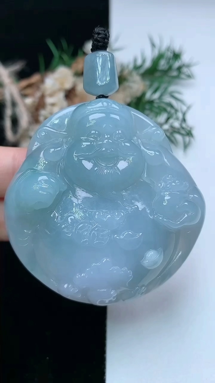 天然A货翡翠财神爷吊坠，尺寸52.8-52.7-12，重量:59.70g
3月31日