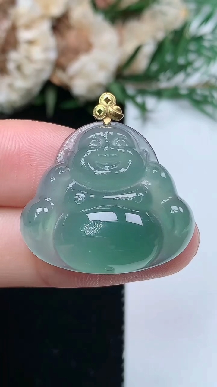 天然A货翡翠蓝水佛公吊坠，尺寸21.7-25.7-5，重量:5.00g
3月31日