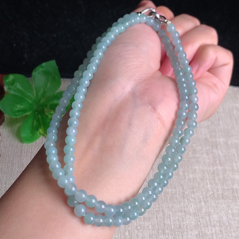 天然A货翡翠晴水飘花圆珠项链毛衣链120颗 
尺寸4.8mm 重量26.45g 0329