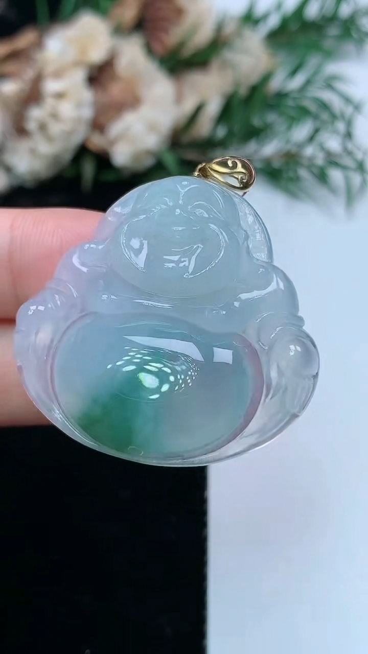 天然A货翡翠佛公吊坠，尺寸32.2-34.5-6.3，重量:10.37g
3月31日