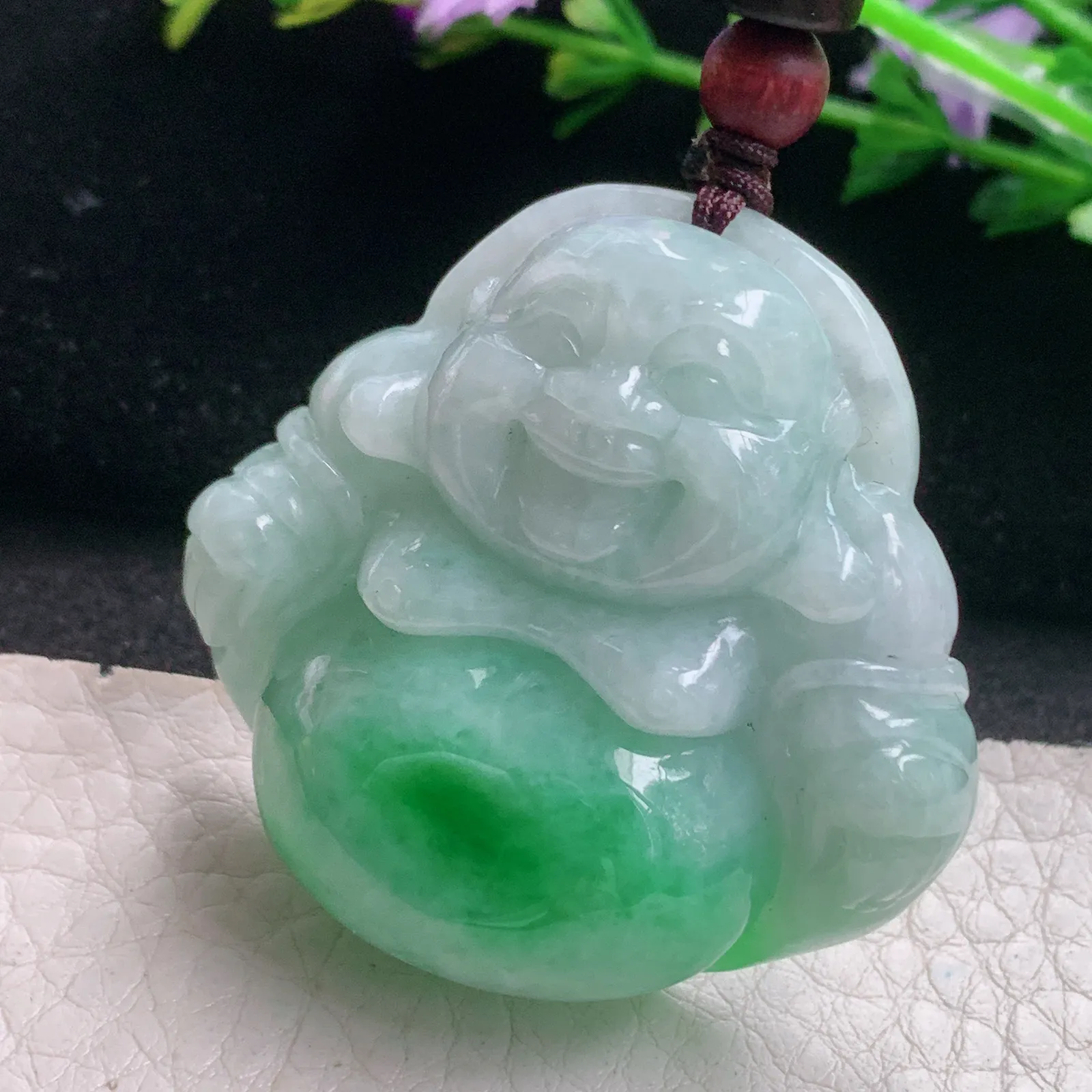 zen自然光41.5*43.6*14.5天然缅甸翡翠A货辣绿大佛公 开心佛玉吊坠