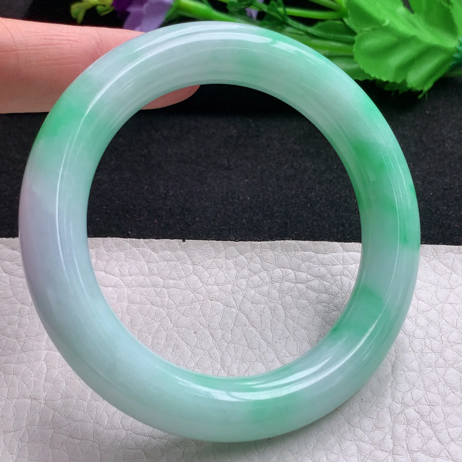 nr实拍58.5*12.5*12.3mm天然缅甸翡翠A货玉手镯春带彩圆条正圈平安镯