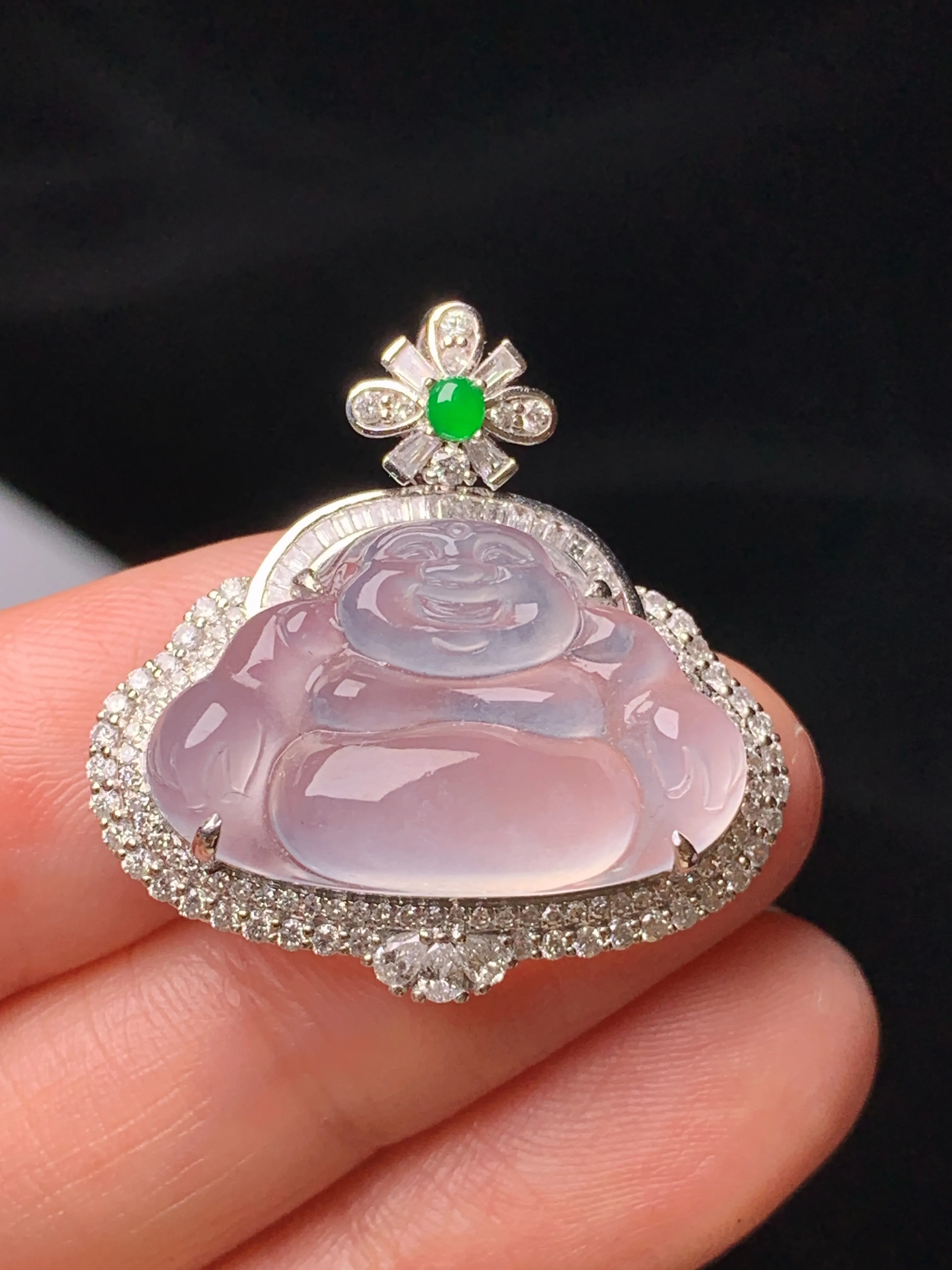 18k金钻镶嵌冰种佛公吊坠 玉质细腻 水润亮眼 整体尺寸27.6*27.1*9.3