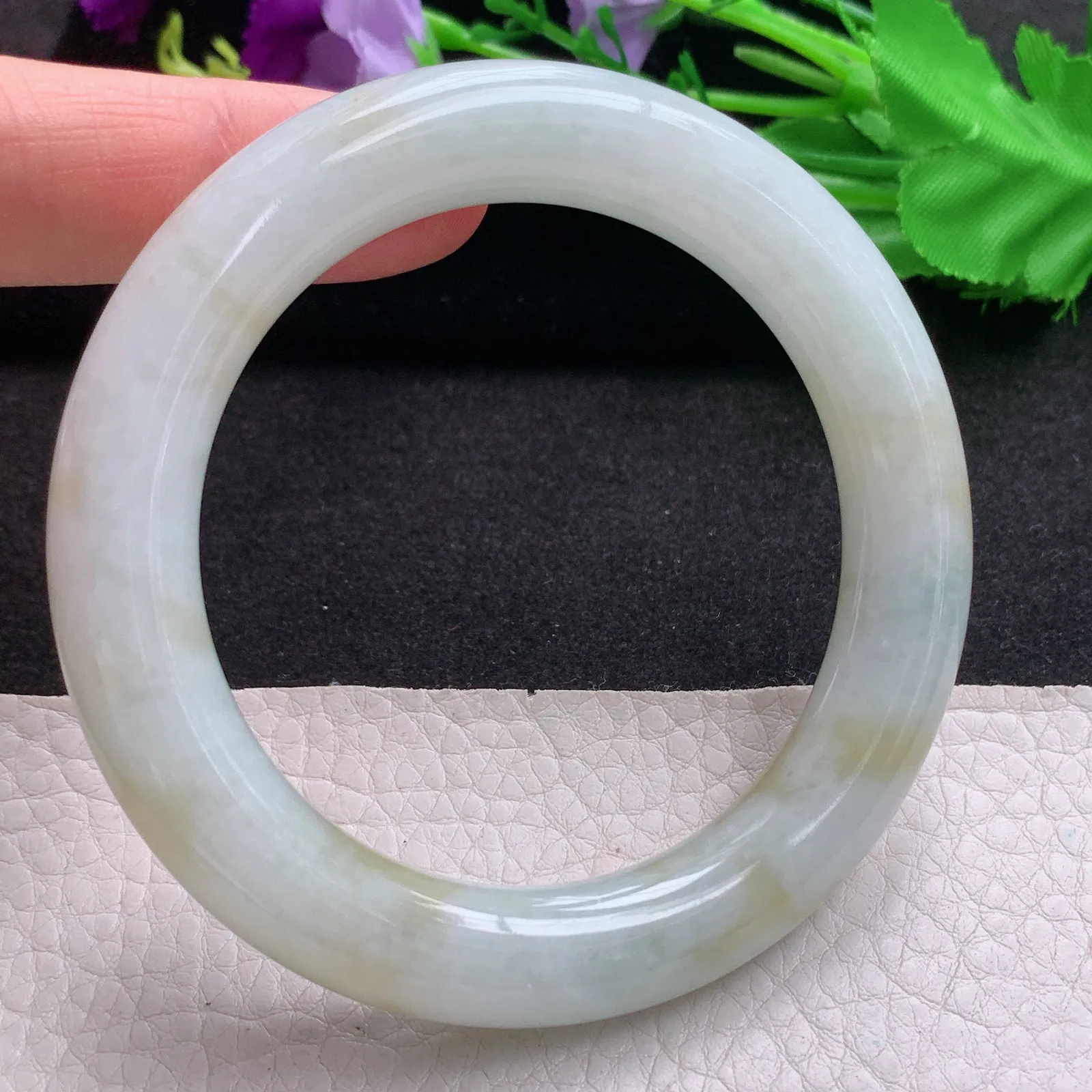 hh实拍56*11招财美人镯 特色天然缅甸翡翠A货玉手镯双彩圆条平安镯