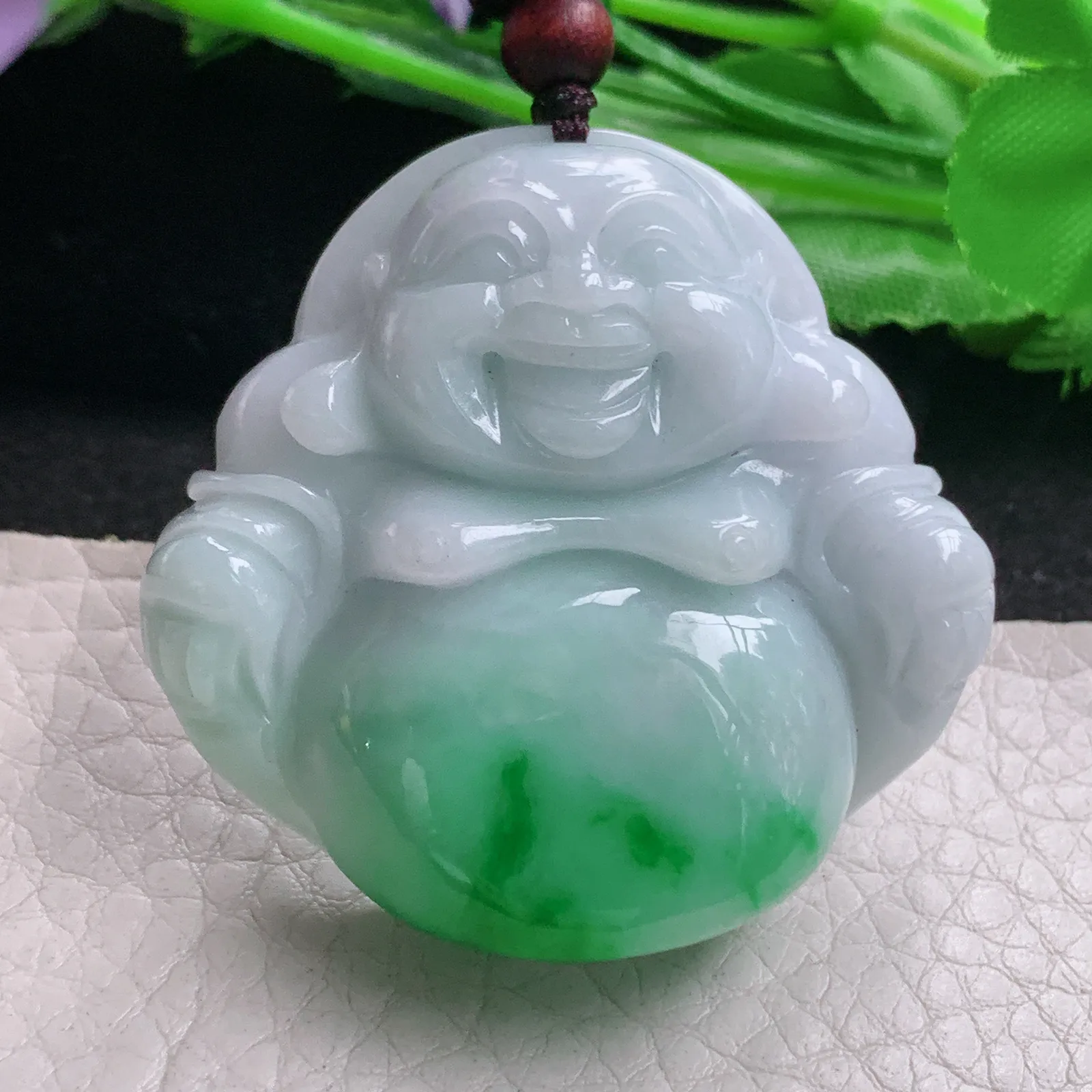 zen自然光43.6*44.5*13.3天然缅甸翡翠A货辣绿大佛公 开心佛玉吊坠