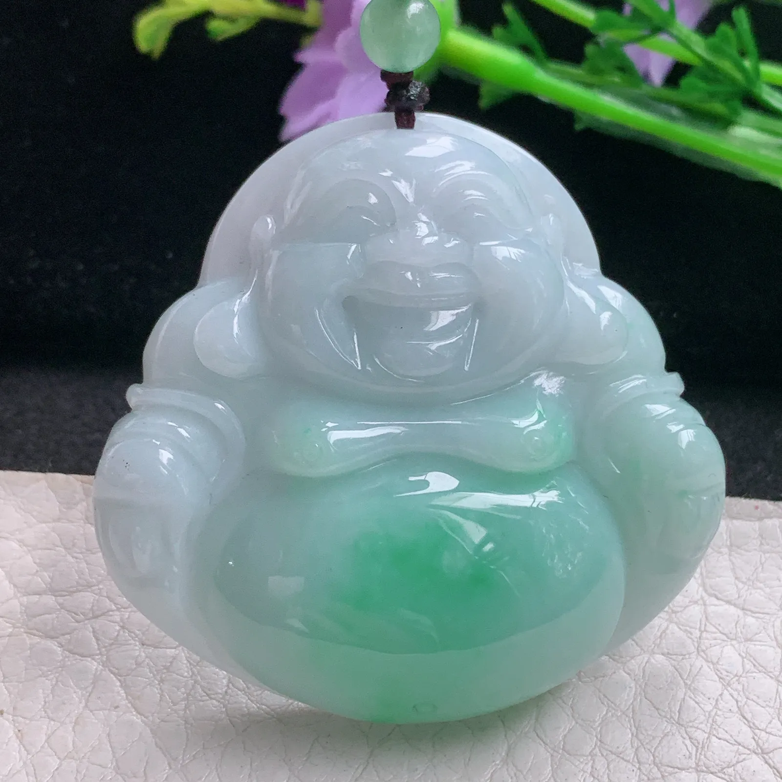 zen自然光49.5*51.5*12.3天然缅甸翡翠A货飘绿大佛公 开心佛玉吊坠 毛衣坠