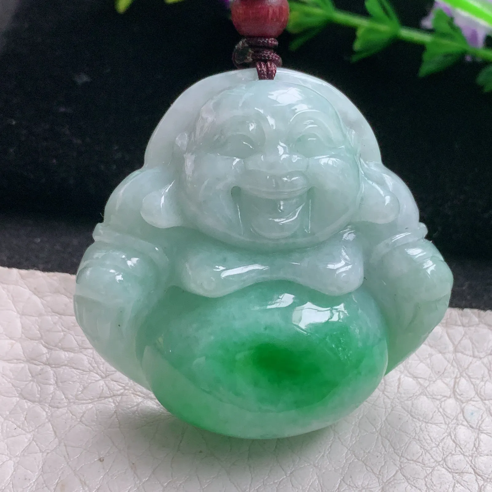 zen自然光41.5*43.6*14.5天然缅甸翡翠A货辣绿大佛公 开心佛玉吊坠