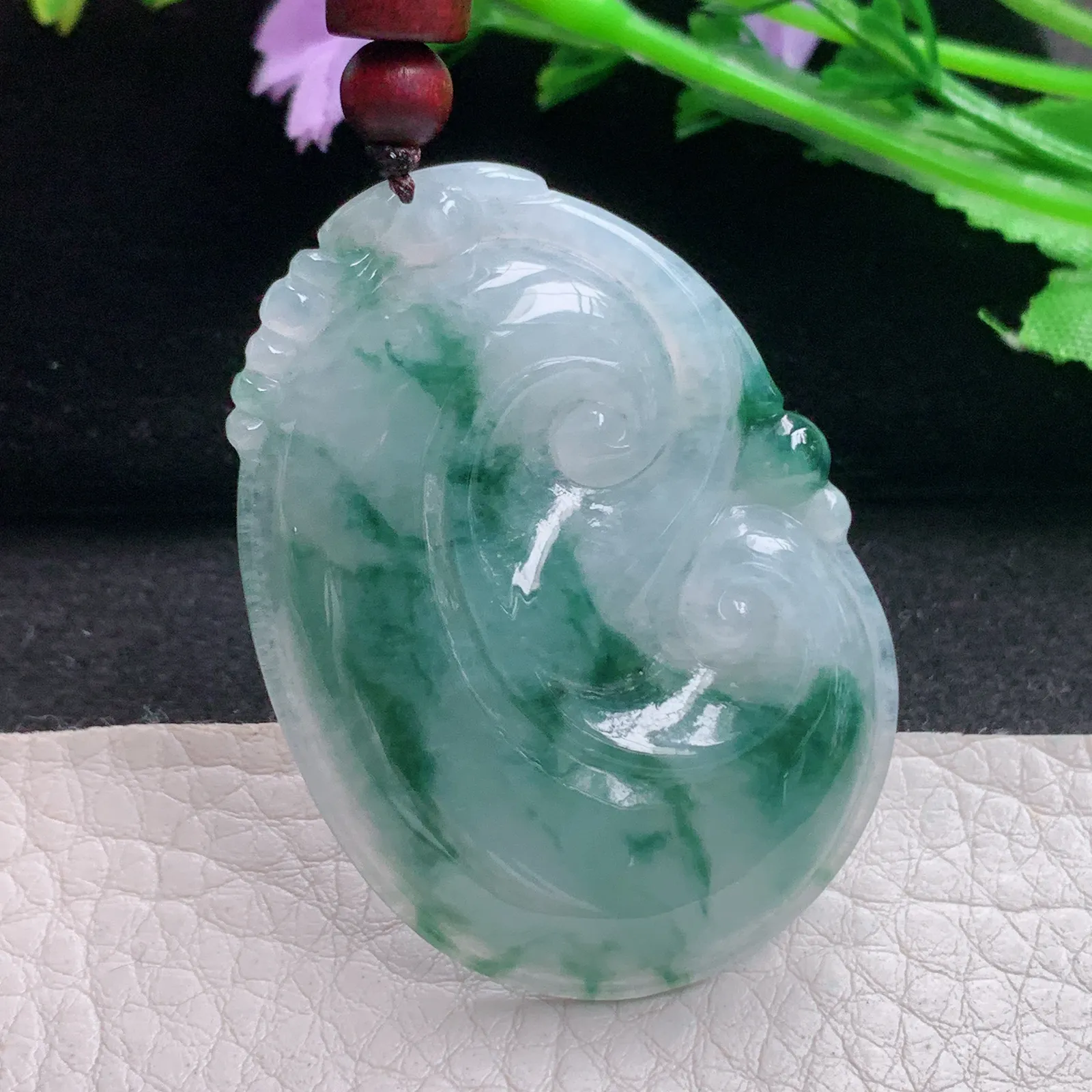 zen自然光49*35*5.6天然缅甸翡翠A货冰胶飘花如意 玉如意玉吊坠