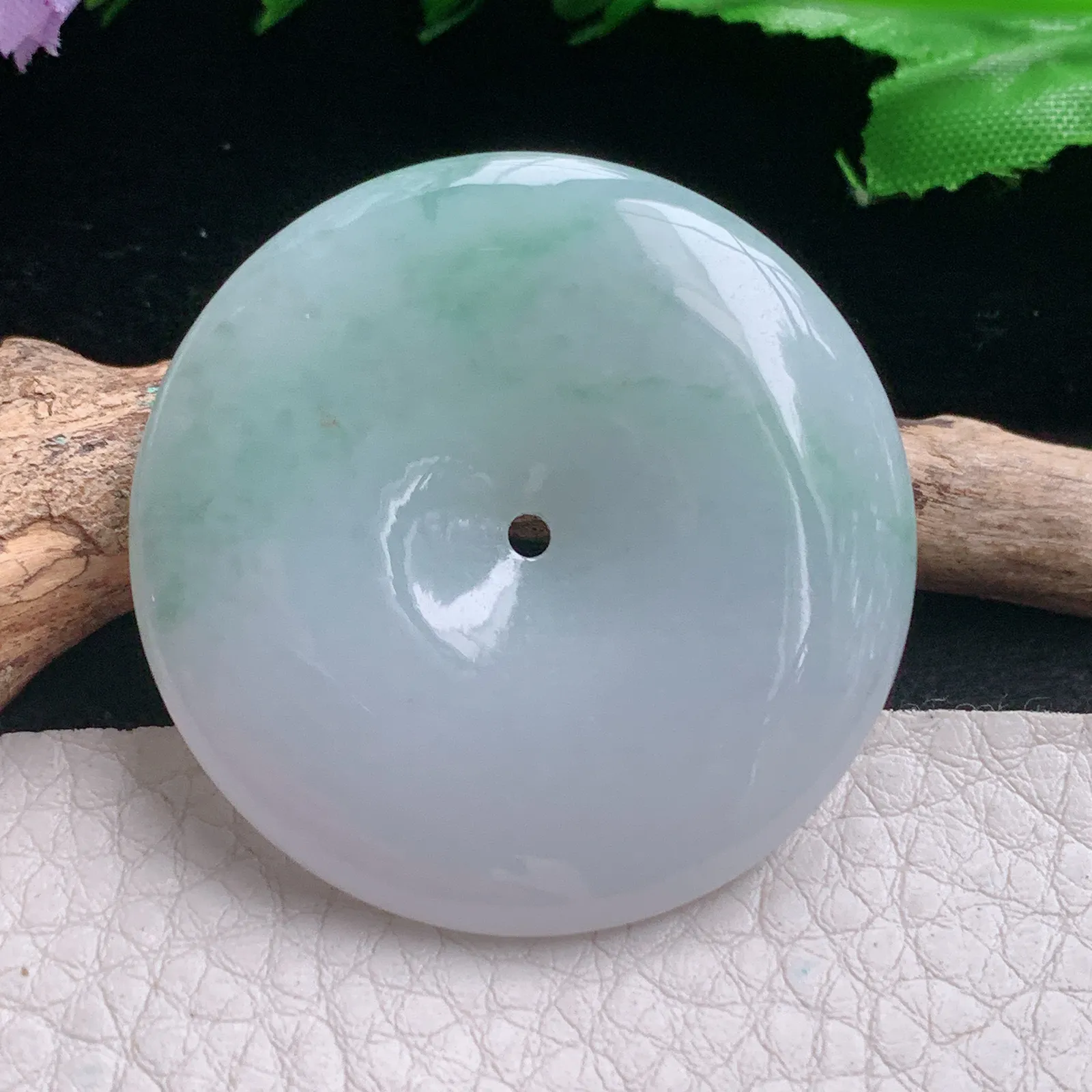 zen自然光41*6天然缅甸翡翠A货飘花大平安扣 玉扣玉吊坠