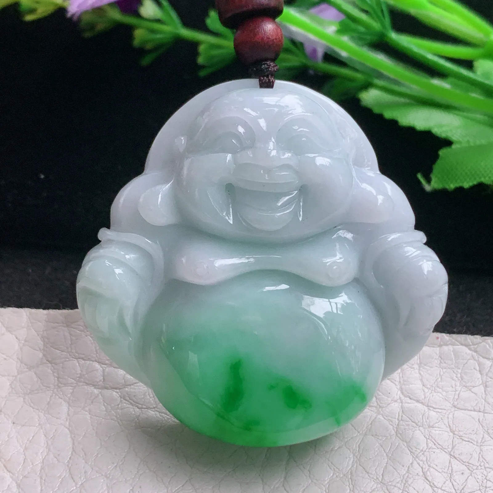 zen自然光43.6*44.5*13.3天然缅甸翡翠A货辣绿大佛公 开心佛玉吊坠