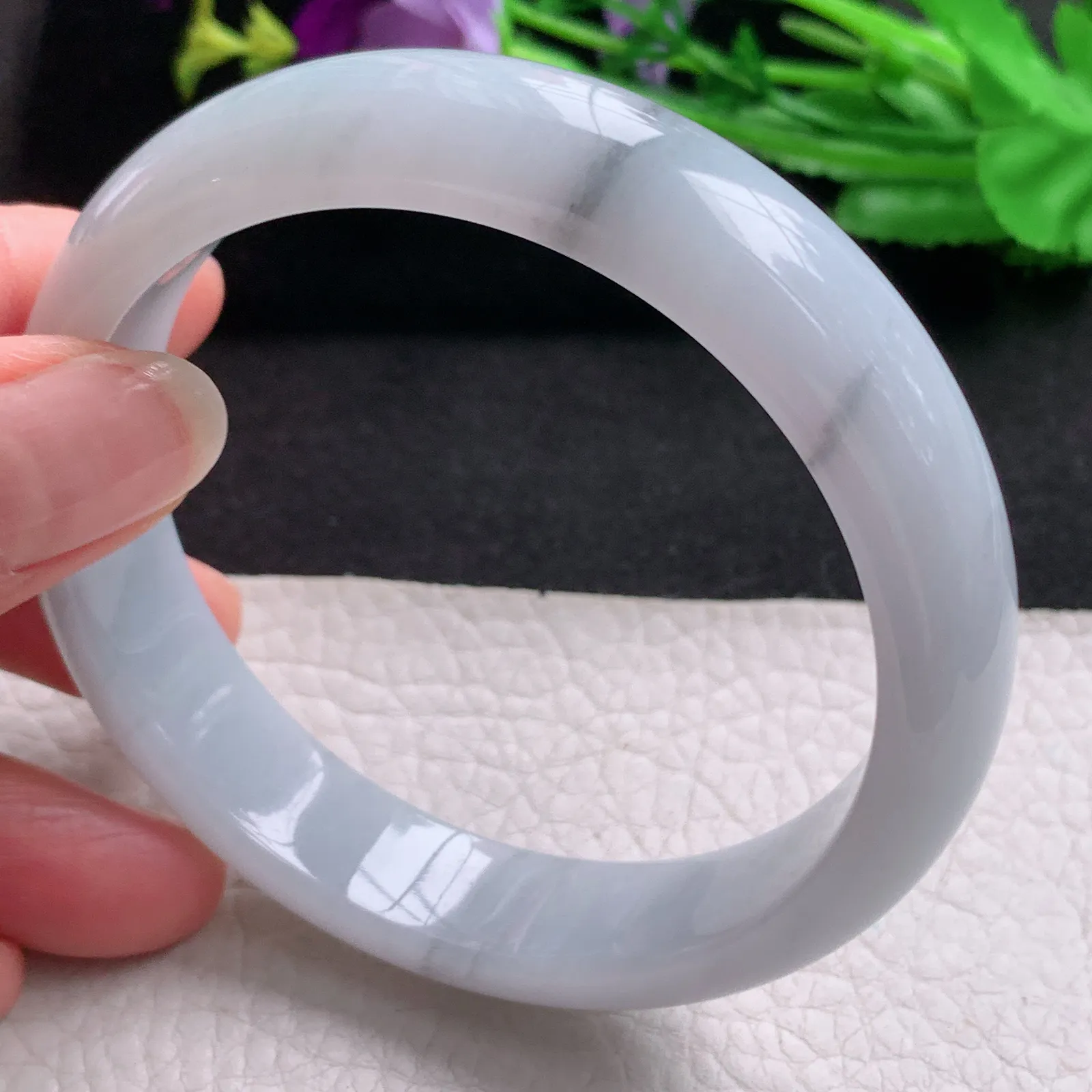 hh大圈口61.5*14.3*8.3天然缅甸翡翠A货玉手镯飘花宽边正圈平安镯