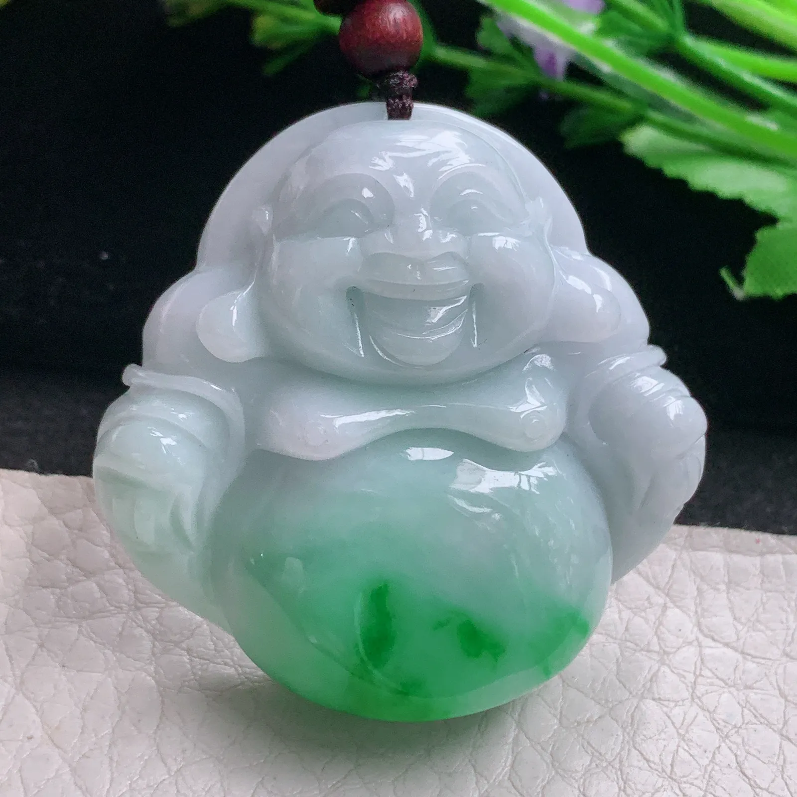 zen自然光43.6*44.5*13.3天然缅甸翡翠A货辣绿大佛公 开心佛玉吊坠