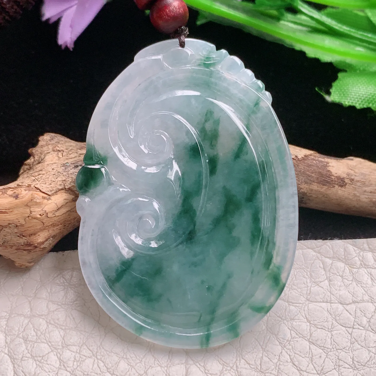 zen自然光49*35*5.6天然缅甸翡翠A货冰胶飘花如意 玉如意玉吊坠