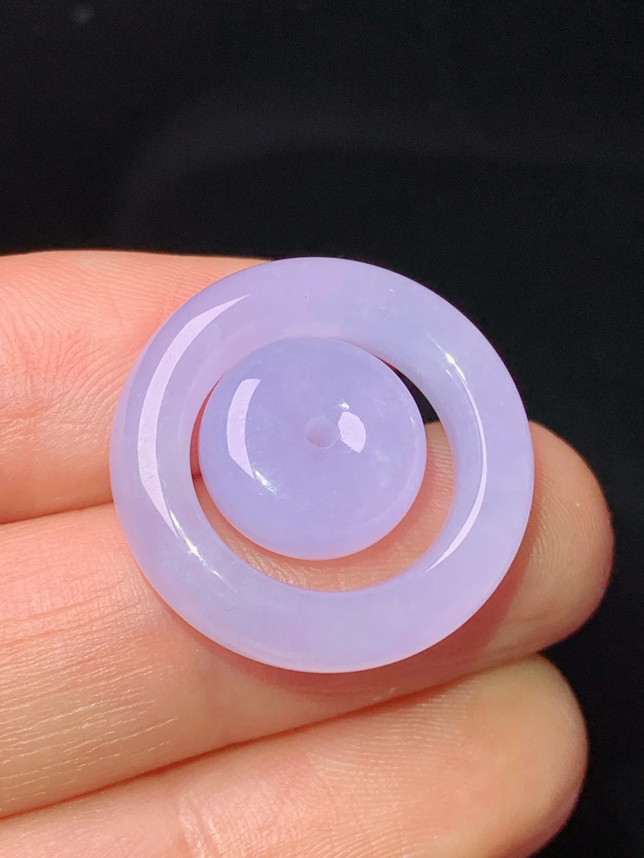 紫罗兰子母扣吊坠 玉质细腻 水润亮眼 整体尺寸21.2*5.5*4.2