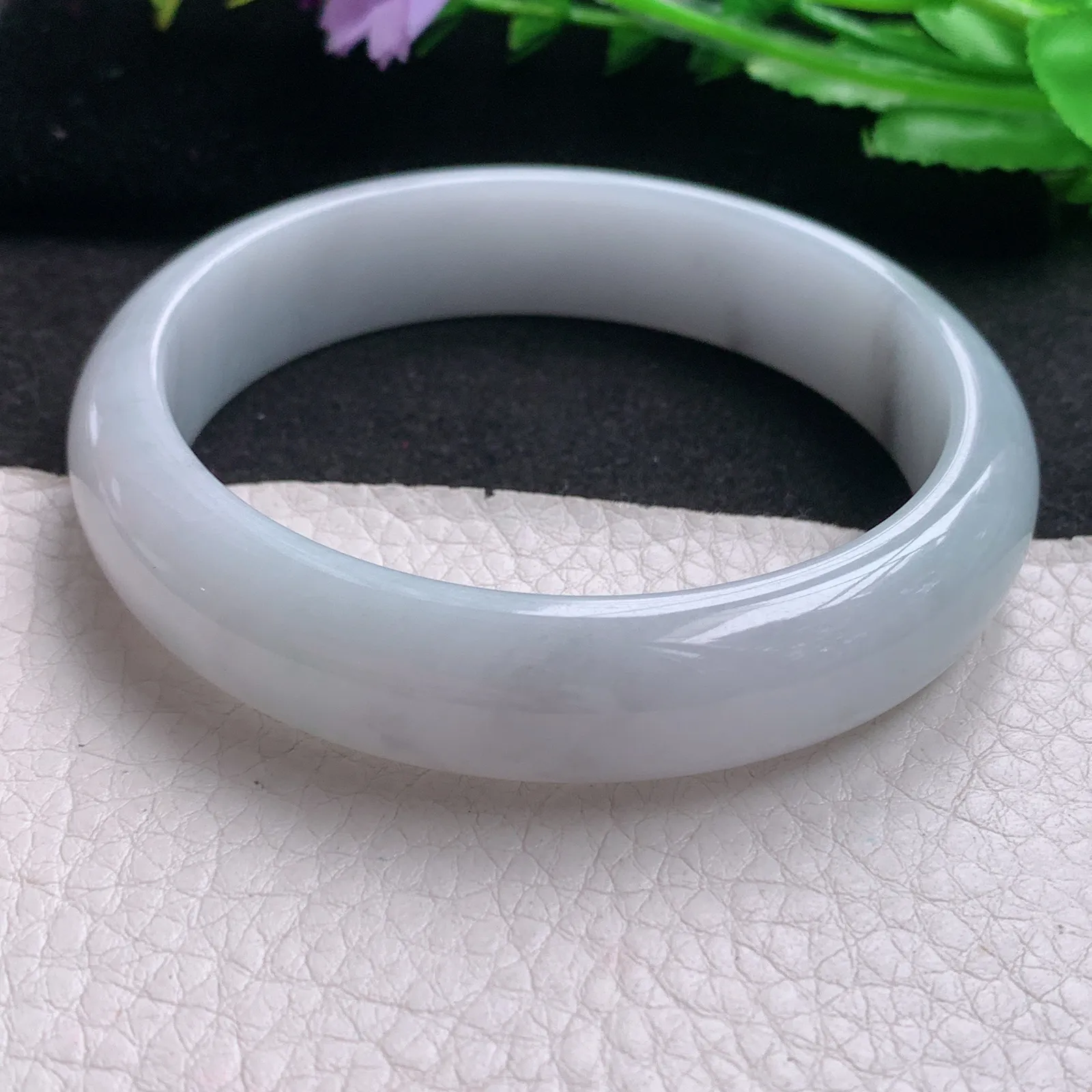 hh大圈口61.5*14.3*8.3天然缅甸翡翠A货玉手镯飘花宽边正圈平安镯