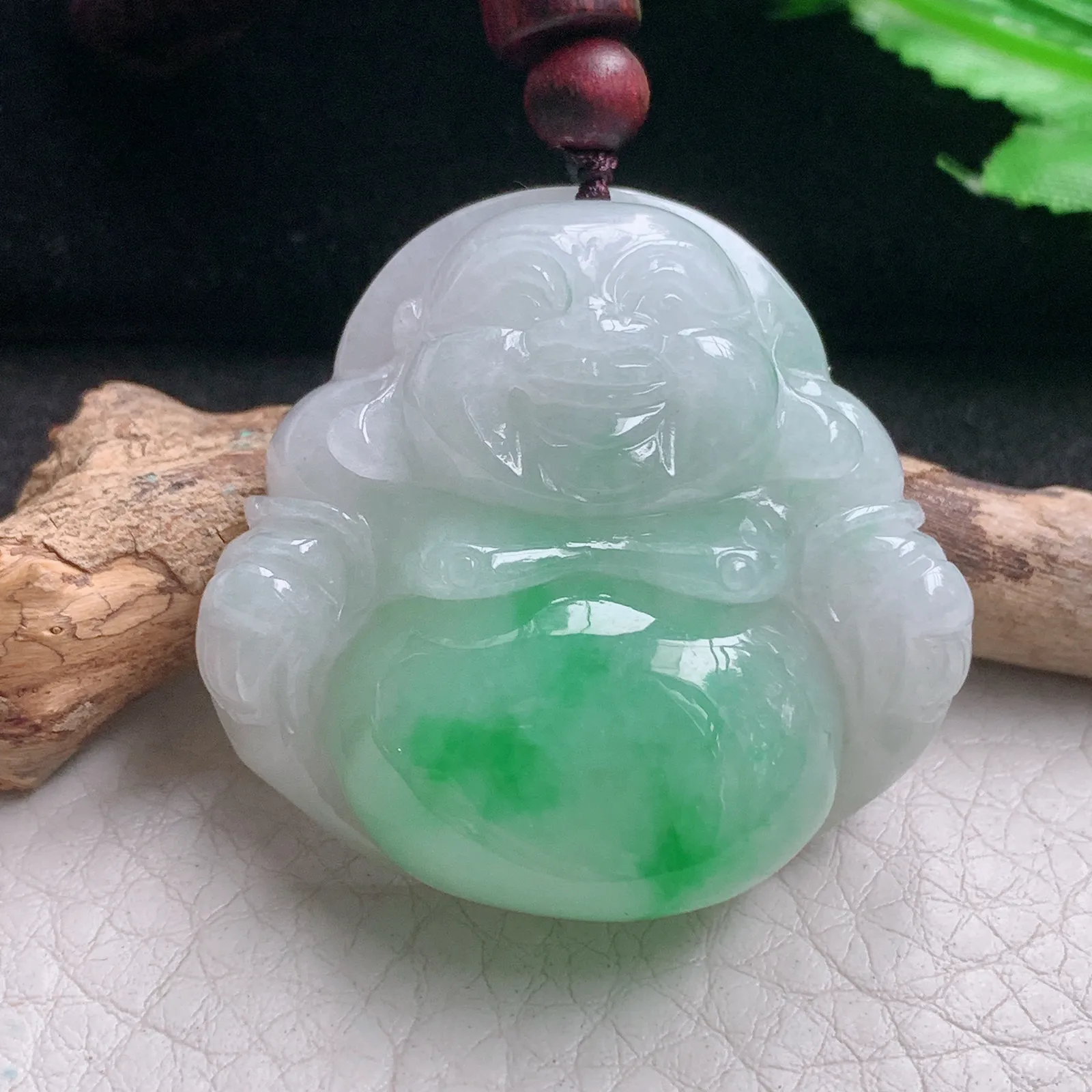zen自然光37.5*39*12.5天然缅甸翡翠A货冰飘阳绿饱满大佛公 开心佛玉吊坠