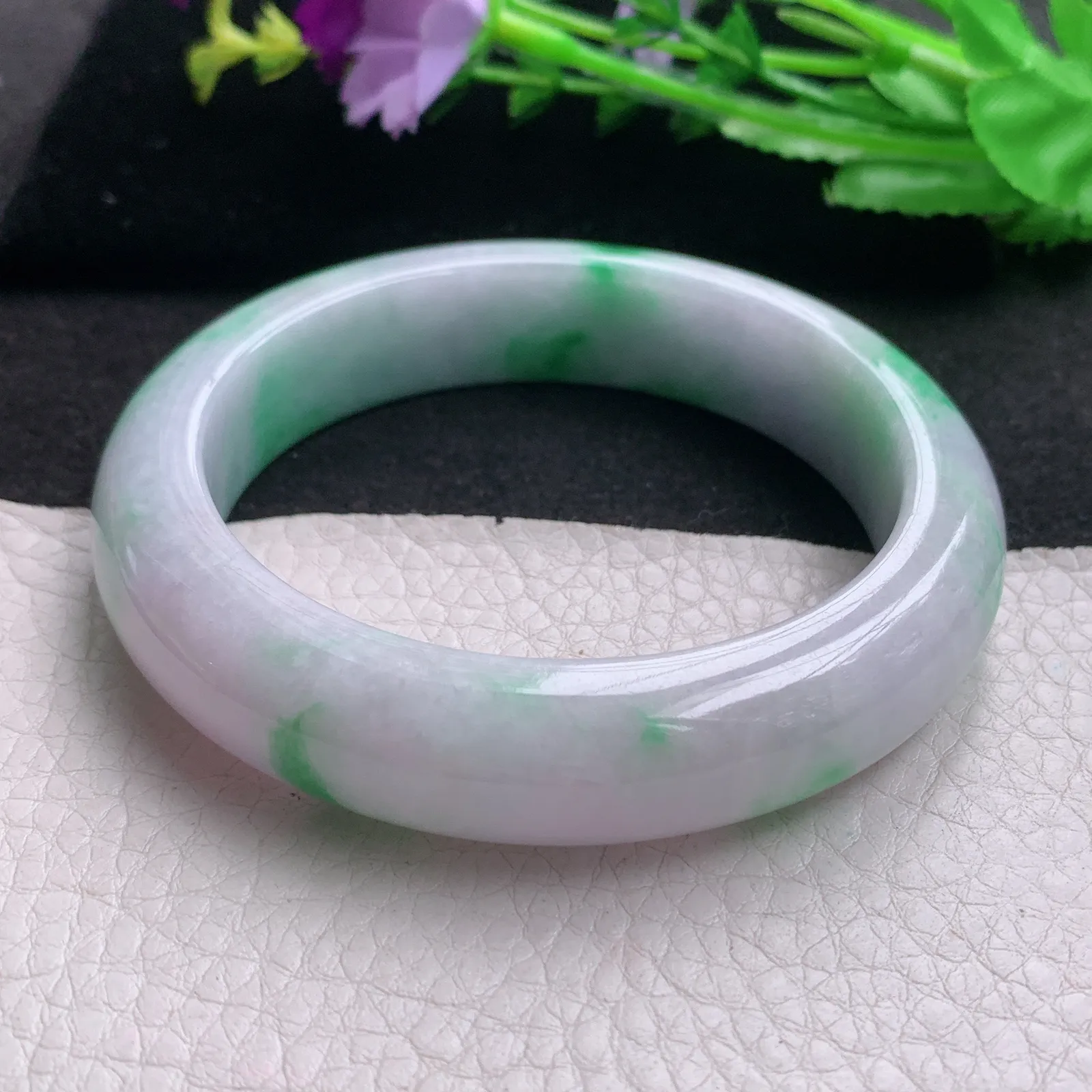 hh大圈口59.8*14.3*10mm天然缅甸翡翠A货玉手镯白底青厚装宽边正圈平安镯
