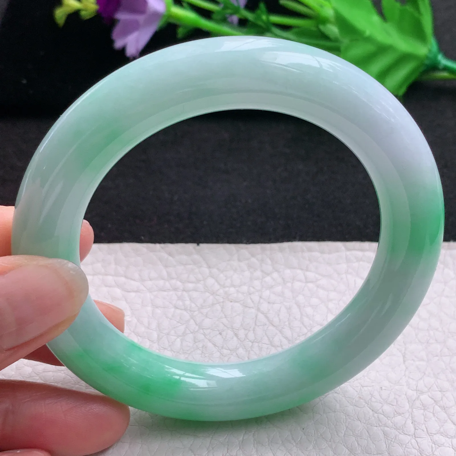 nr实拍58.5*12.5*12.3mm天然缅甸翡翠A货玉手镯春带彩圆条正圈平安镯