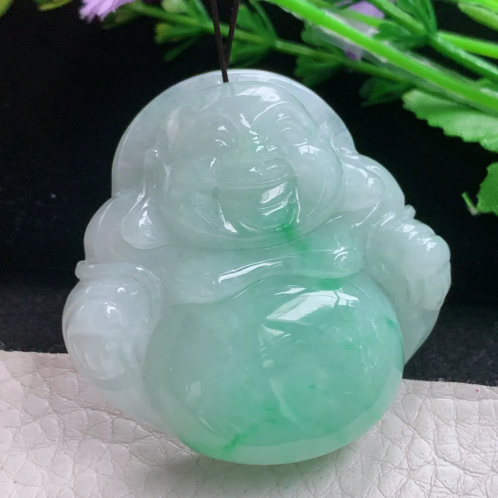 zen自然光45*46.5*12.3天然缅甸翡翠A货飘绿大佛公 开心佛玉吊坠