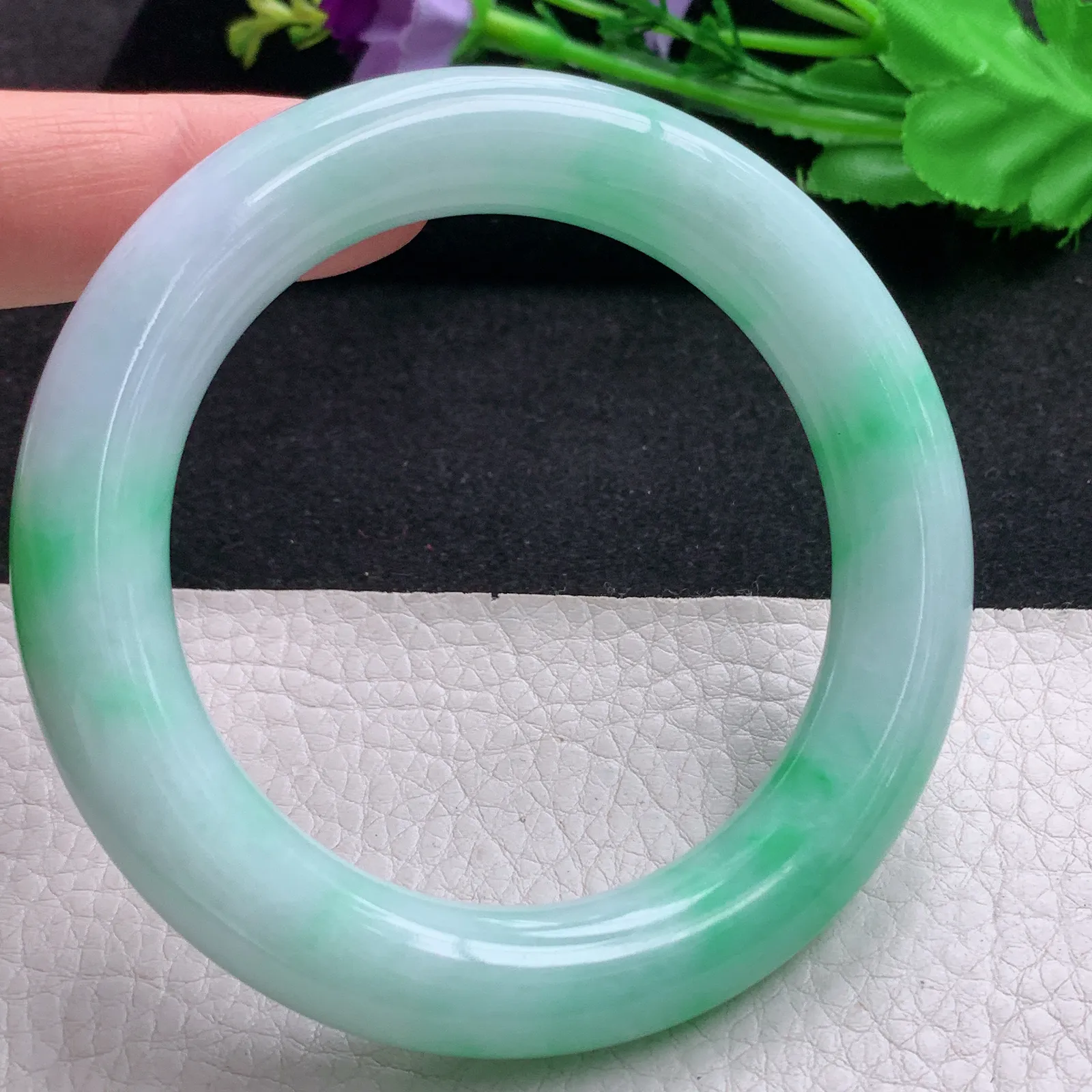 nr实拍58.5*12.5*12.3mm天然缅甸翡翠A货玉手镯春带彩圆条正圈平安镯