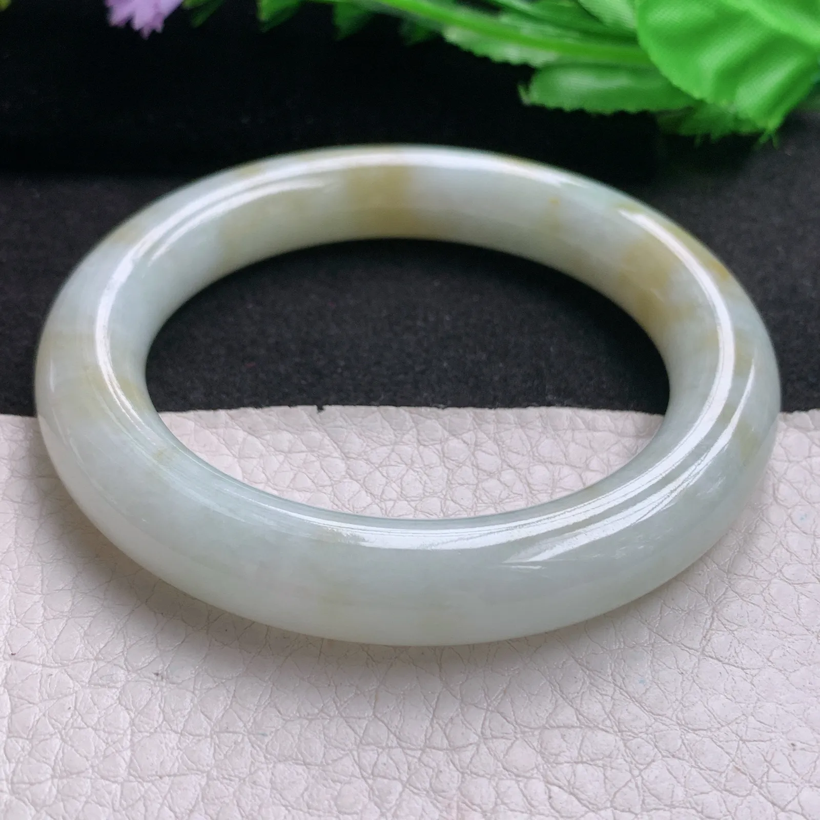 hh实拍56*11招财美人镯 特色天然缅甸翡翠A货玉手镯双彩圆条平安镯