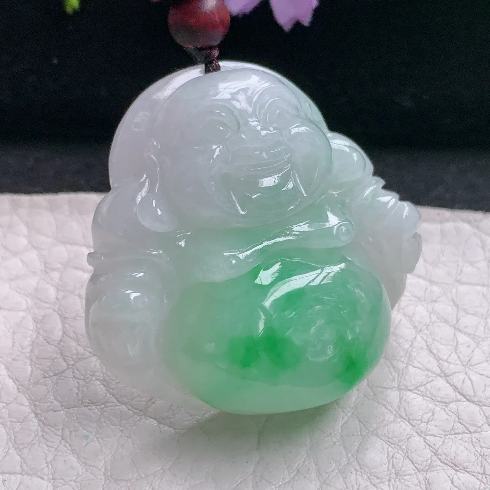 zen自然光37.5*39*12.5天然缅甸翡翠A货冰飘阳绿饱满大佛公 开心佛玉吊坠