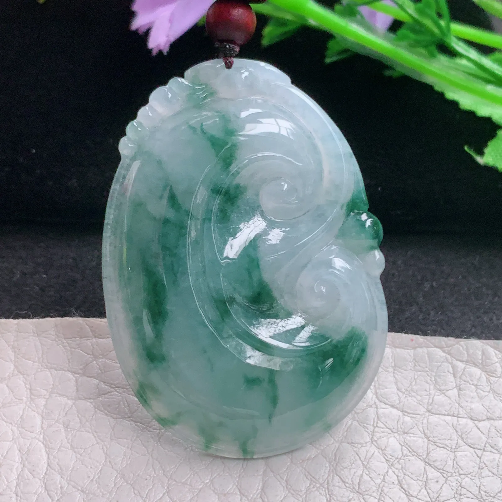 zen自然光49*35*5.6天然缅甸翡翠A货冰胶飘花如意 玉如意玉吊坠